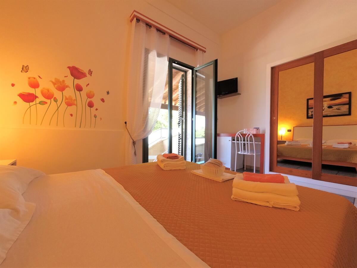 Hotel Alba Chiara Sant'Andrea Salento 外观 照片